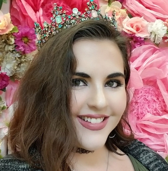 Meet your Posher, Katelyn - Picture 1 of 1